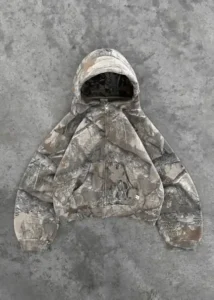 Blending Nature and Street: The Akimbo Realtree® Hoodie